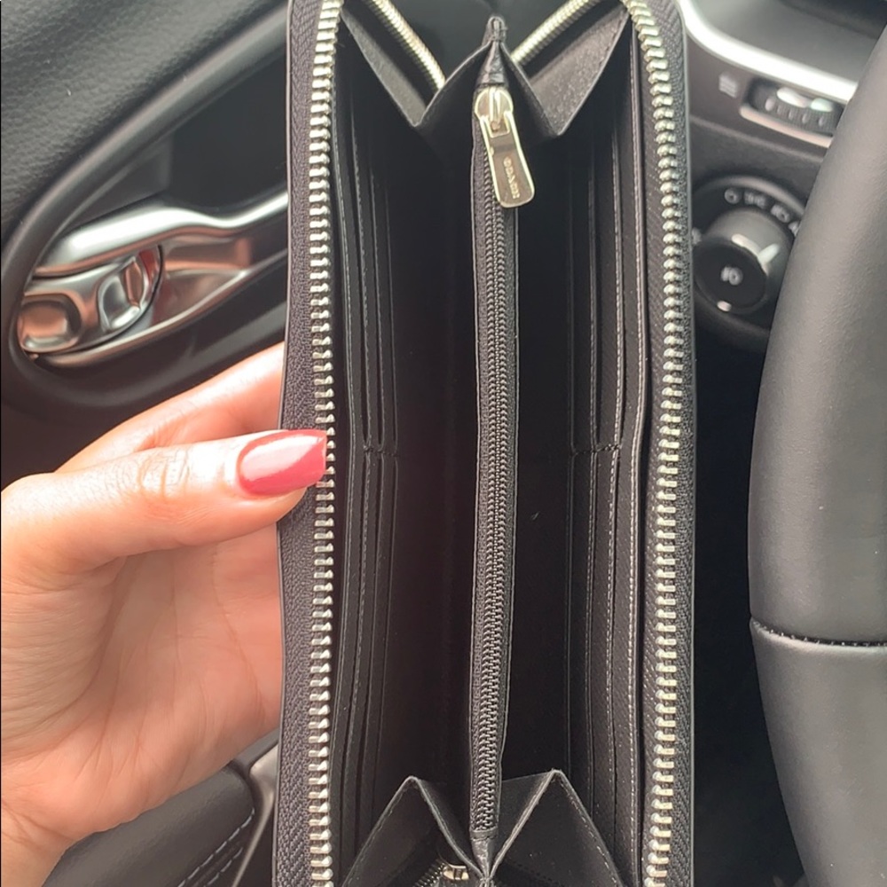 Coach Wallet - Picture 3 of 3